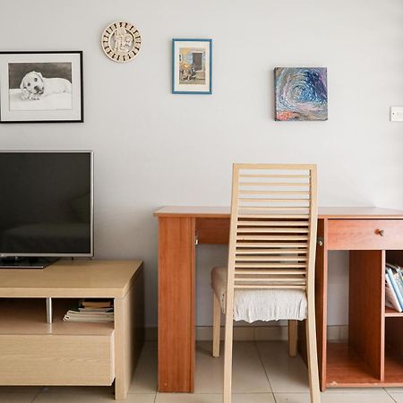 Lovely Bedroom In Shared Apartment Oroklini Ngoại thất bức ảnh