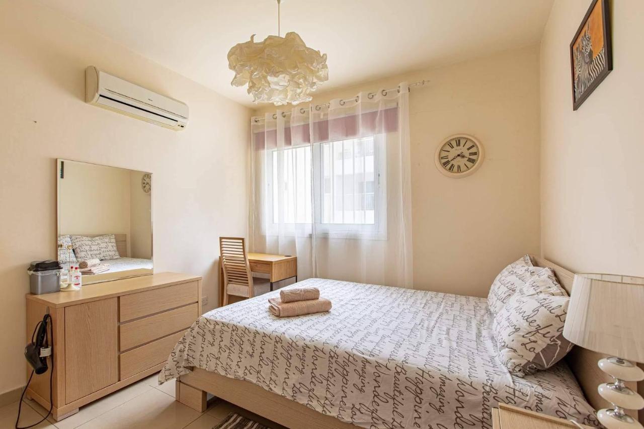 Lovely Bedroom In Shared Apartment Oroklini Ngoại thất bức ảnh