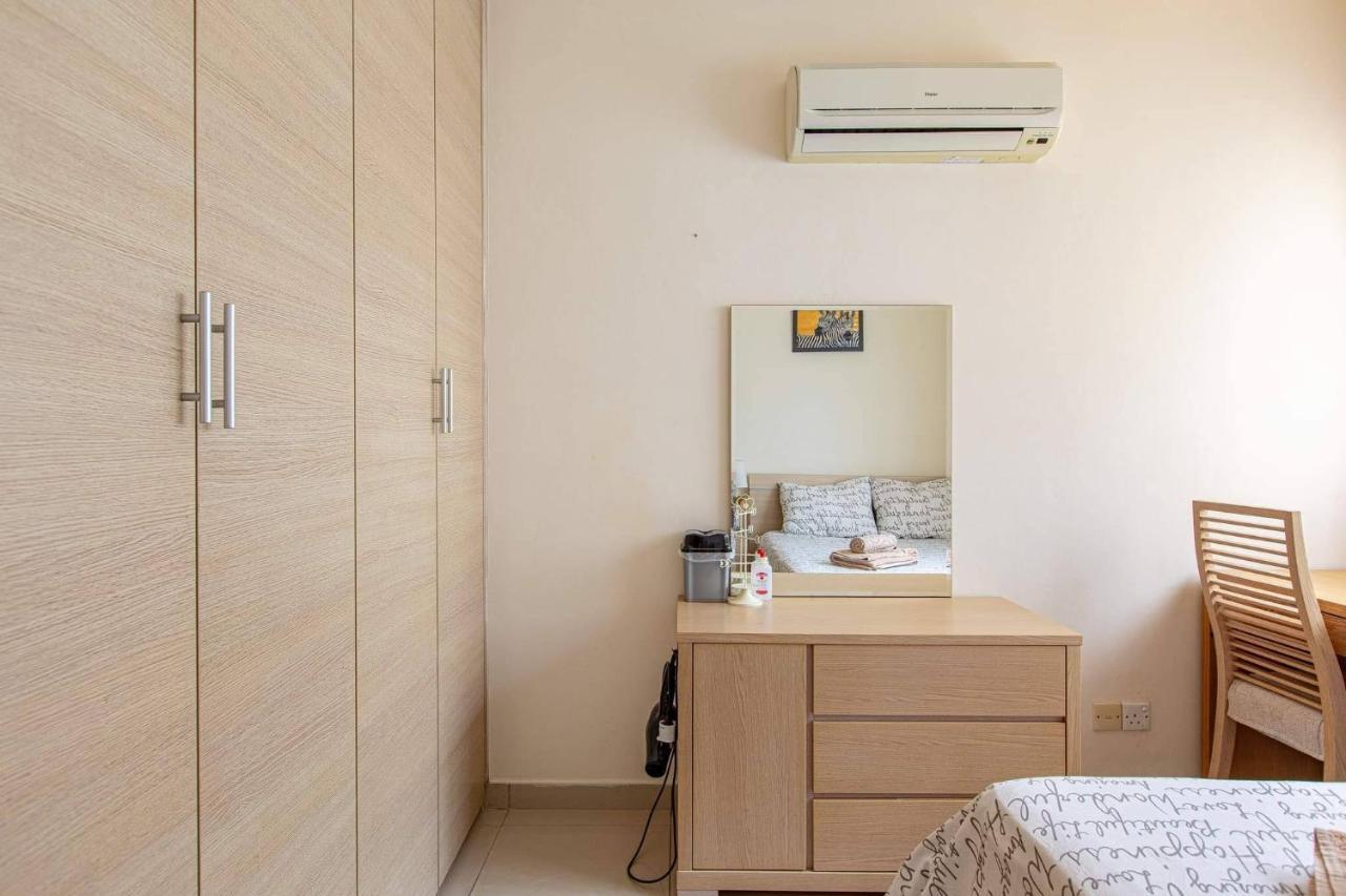 Lovely Bedroom In Shared Apartment Oroklini Ngoại thất bức ảnh